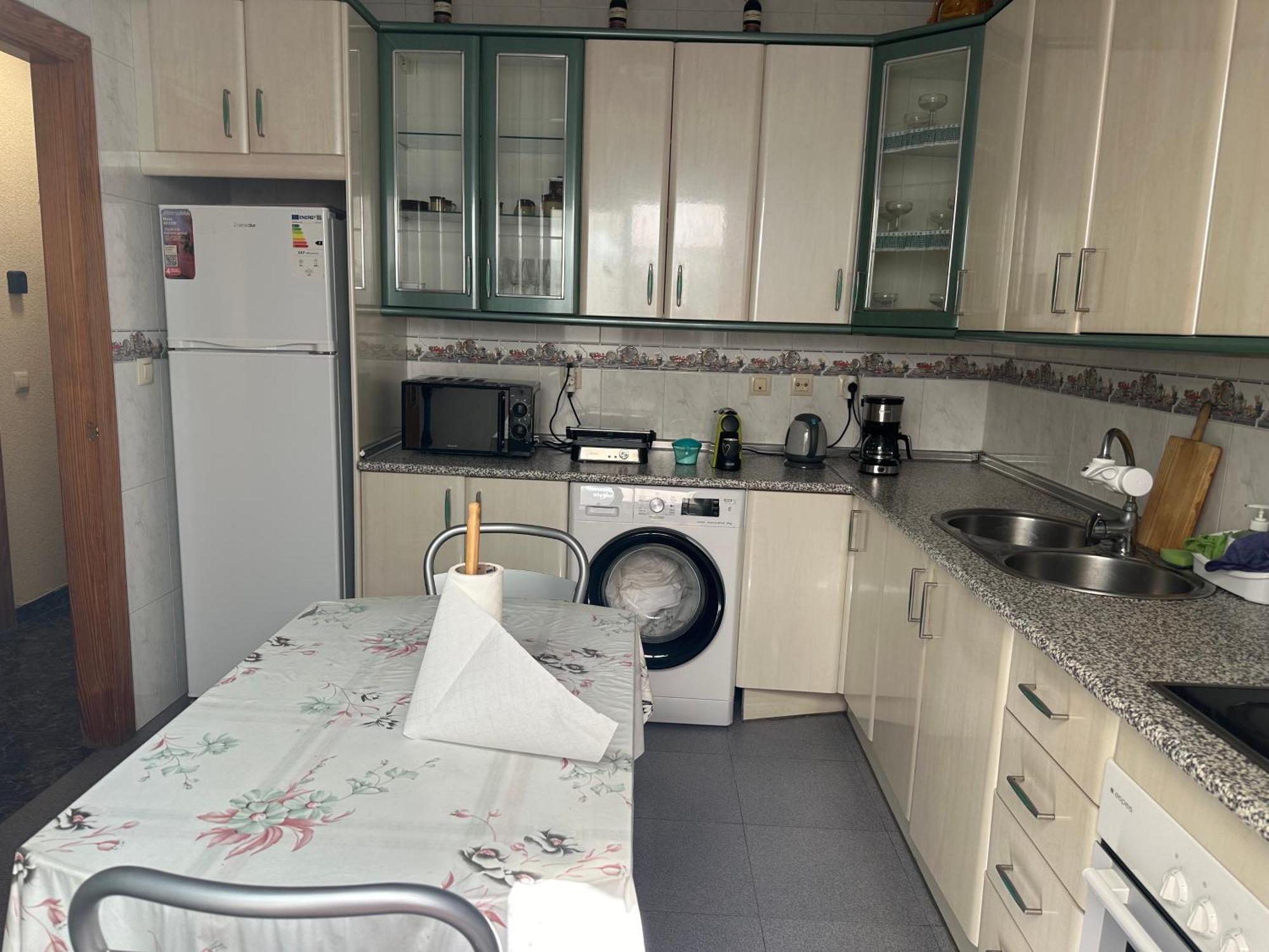 Almeria Centro Habitacion Privada En Apartamento Compartido Екстер'єр фото