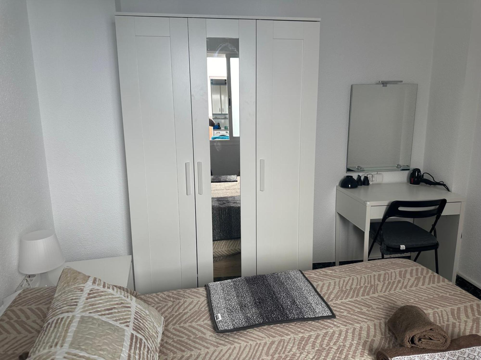 Almeria Centro Habitacion Privada En Apartamento Compartido Екстер'єр фото