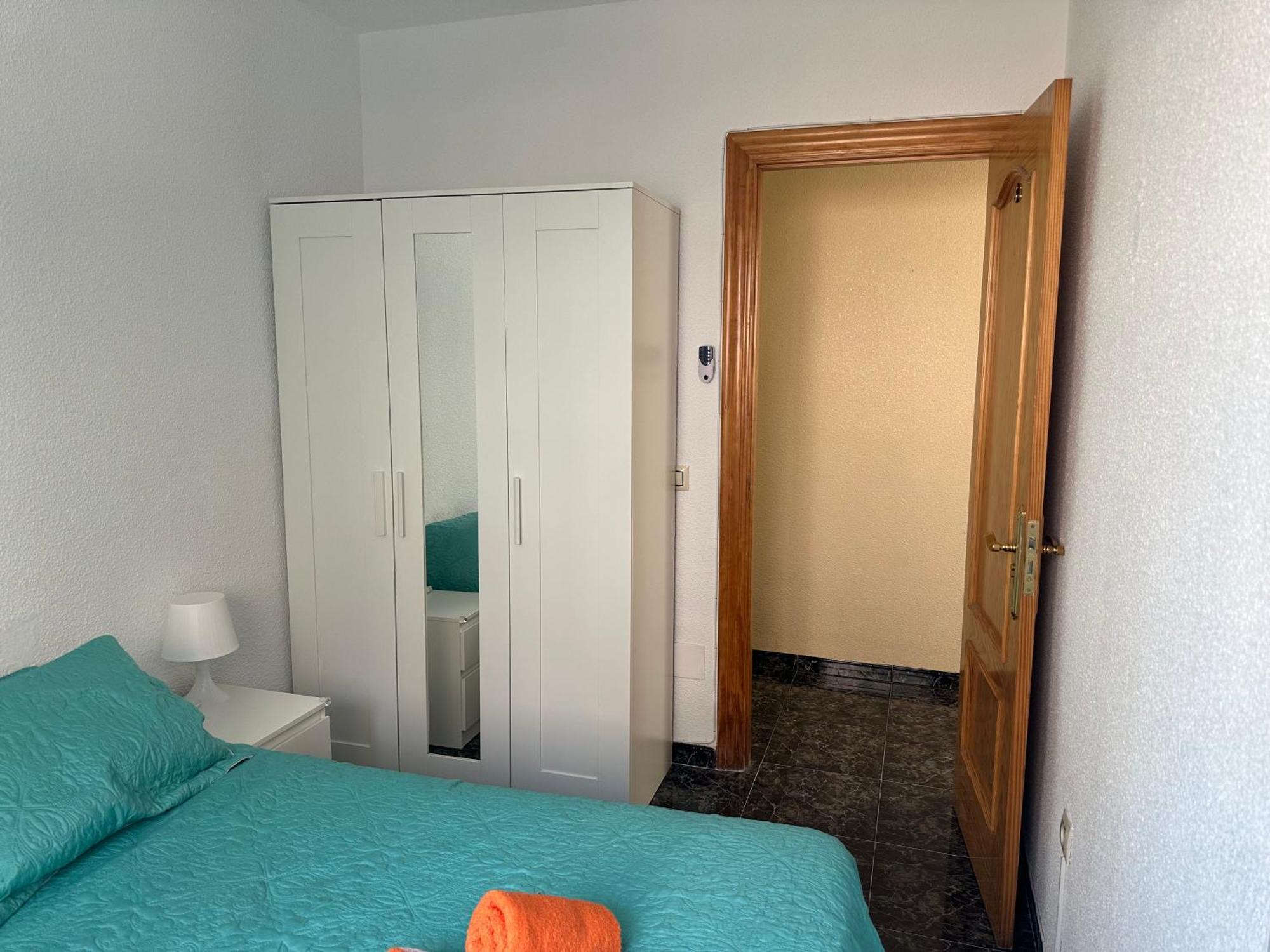 Almeria Centro Habitacion Privada En Apartamento Compartido Екстер'єр фото