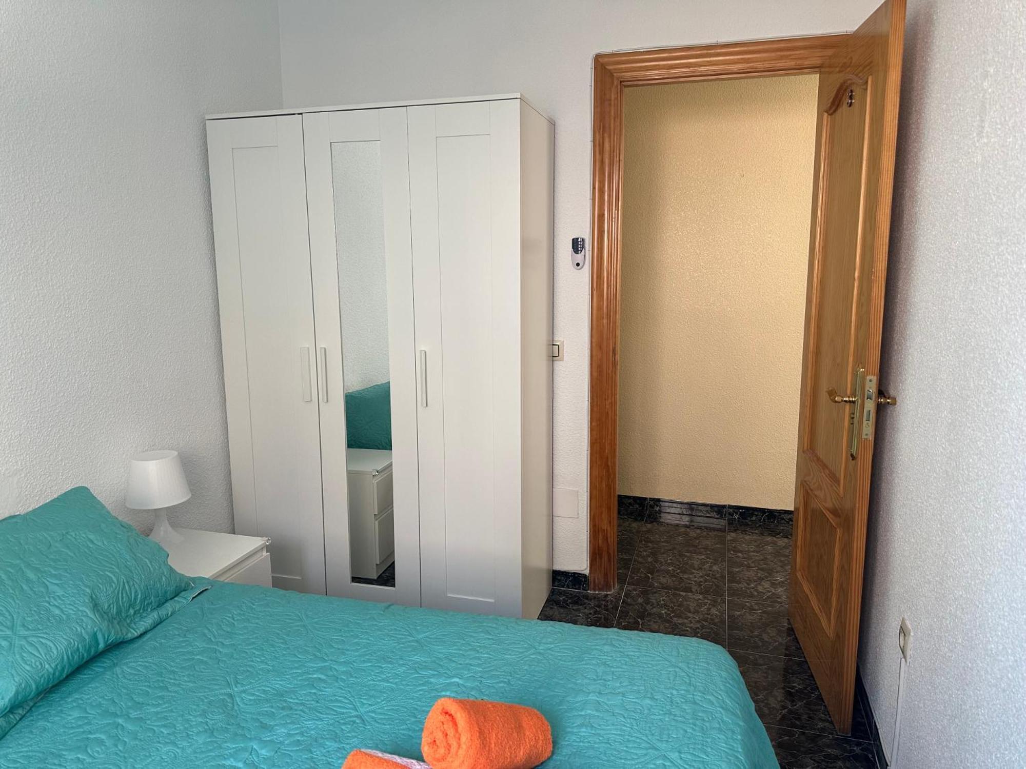 Almeria Centro Habitacion Privada En Apartamento Compartido Екстер'єр фото