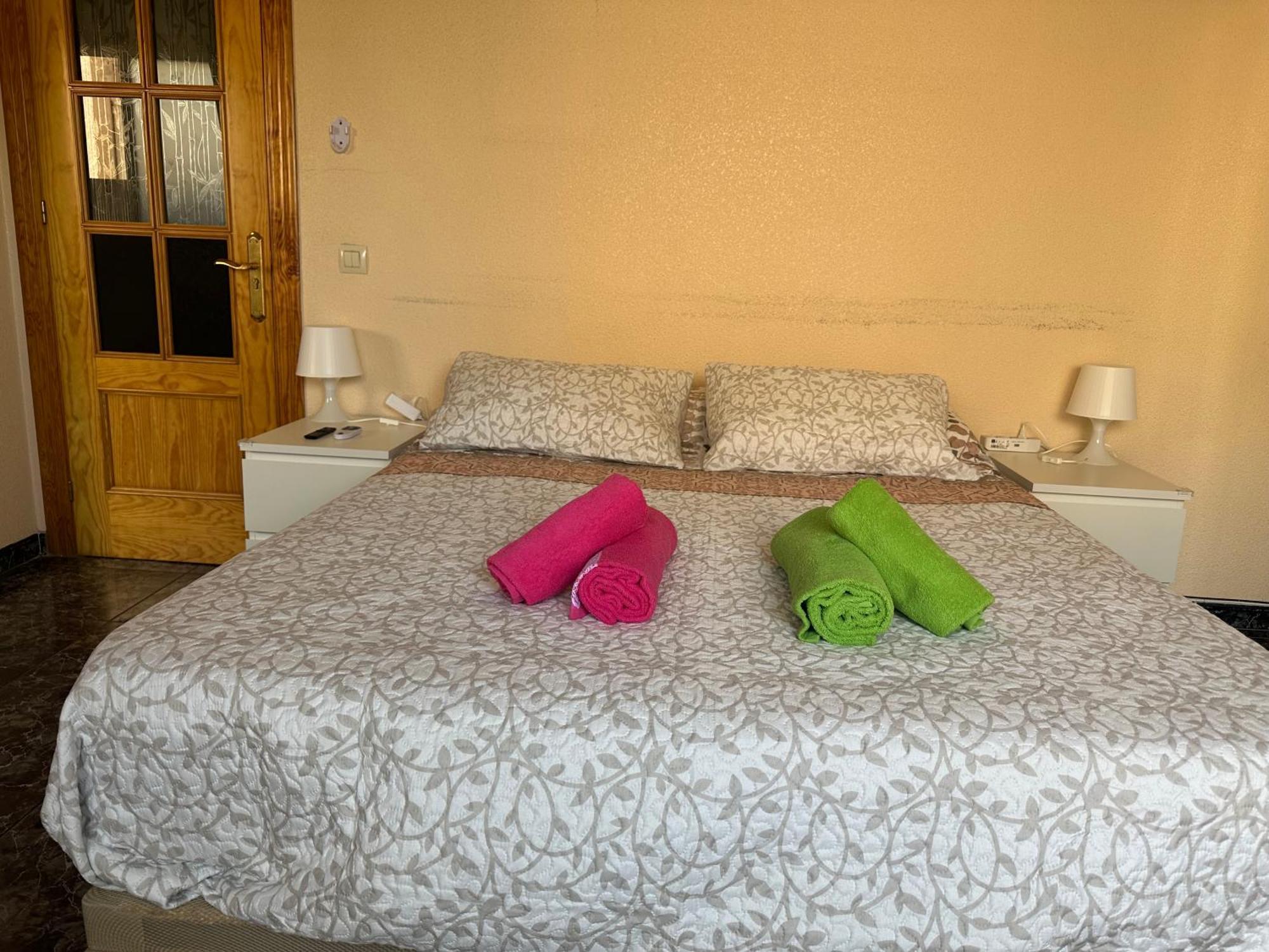 Almeria Centro Habitacion Privada En Apartamento Compartido Екстер'єр фото