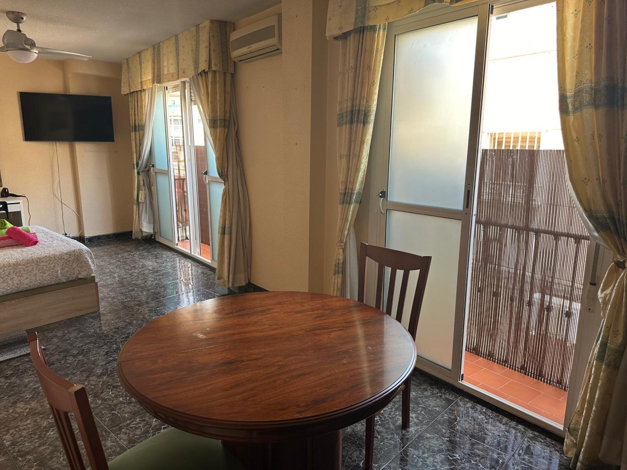 Almeria Centro Habitacion Privada En Apartamento Compartido Екстер'єр фото