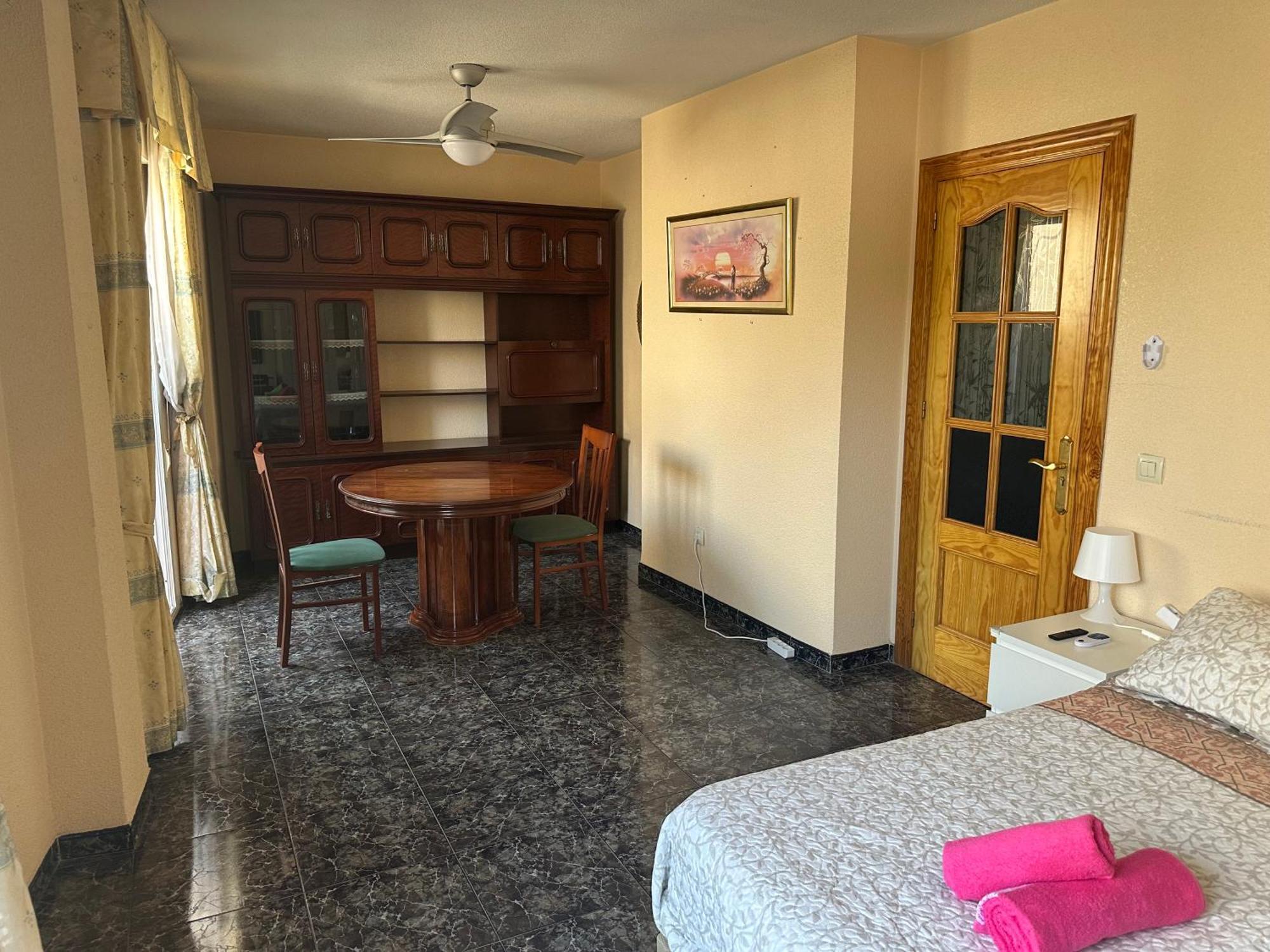 Almeria Centro Habitacion Privada En Apartamento Compartido Екстер'єр фото