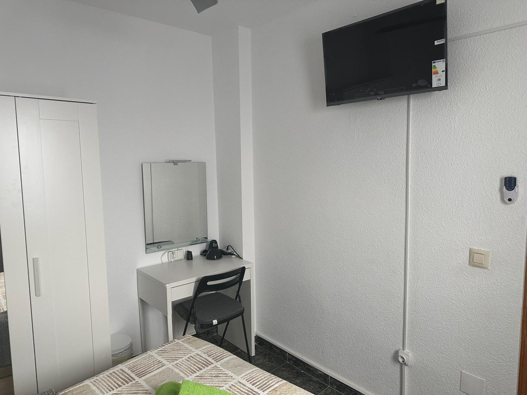 Almeria Centro Habitacion Privada En Apartamento Compartido Екстер'єр фото