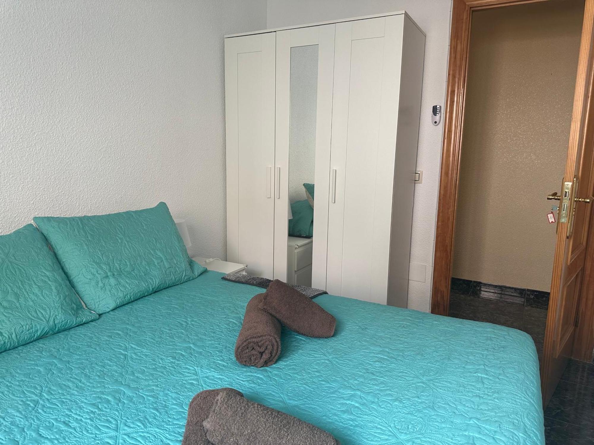 Almeria Centro Habitacion Privada En Apartamento Compartido Екстер'єр фото
