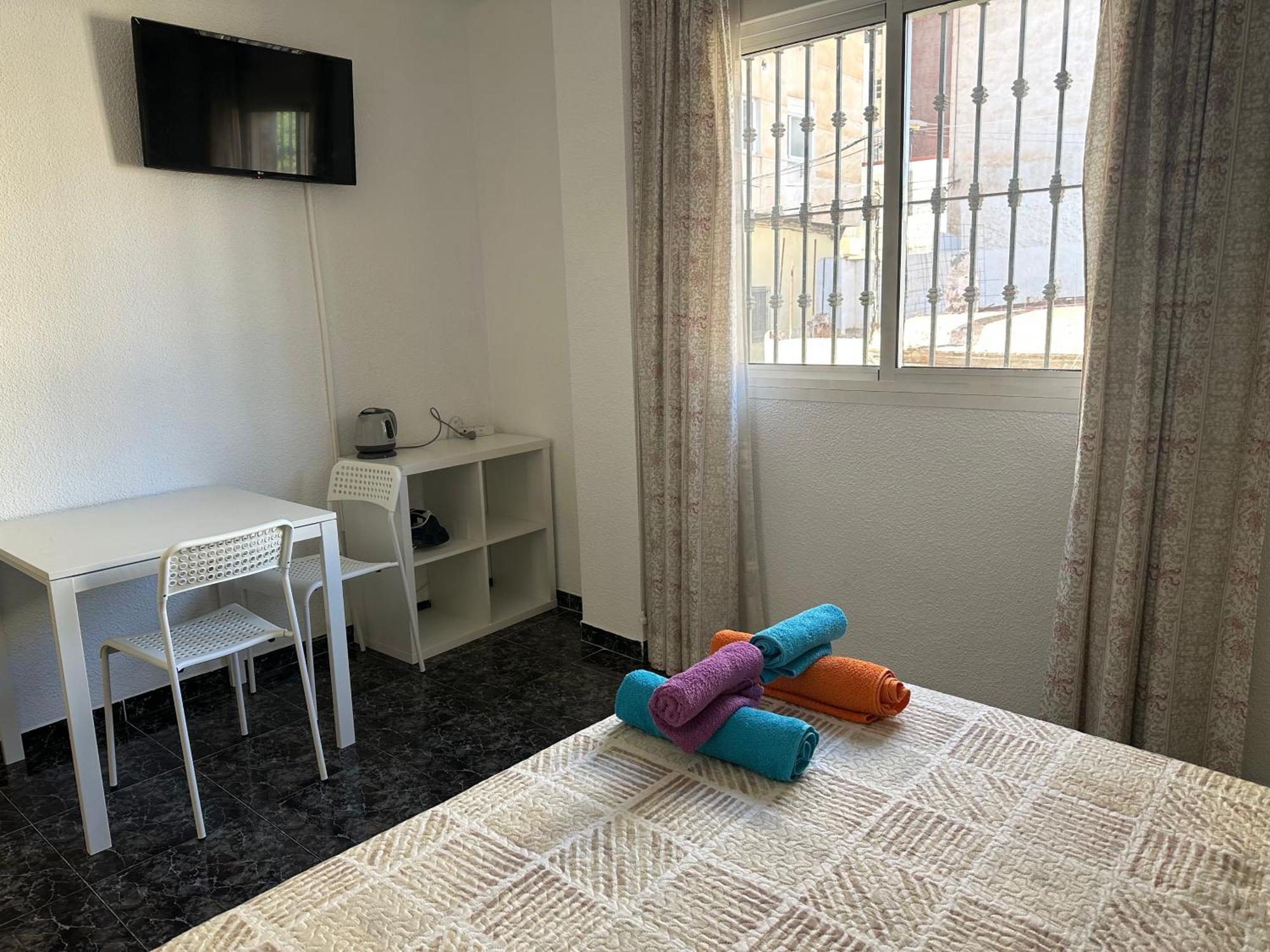 Almeria Centro Habitacion Privada En Apartamento Compartido Екстер'єр фото