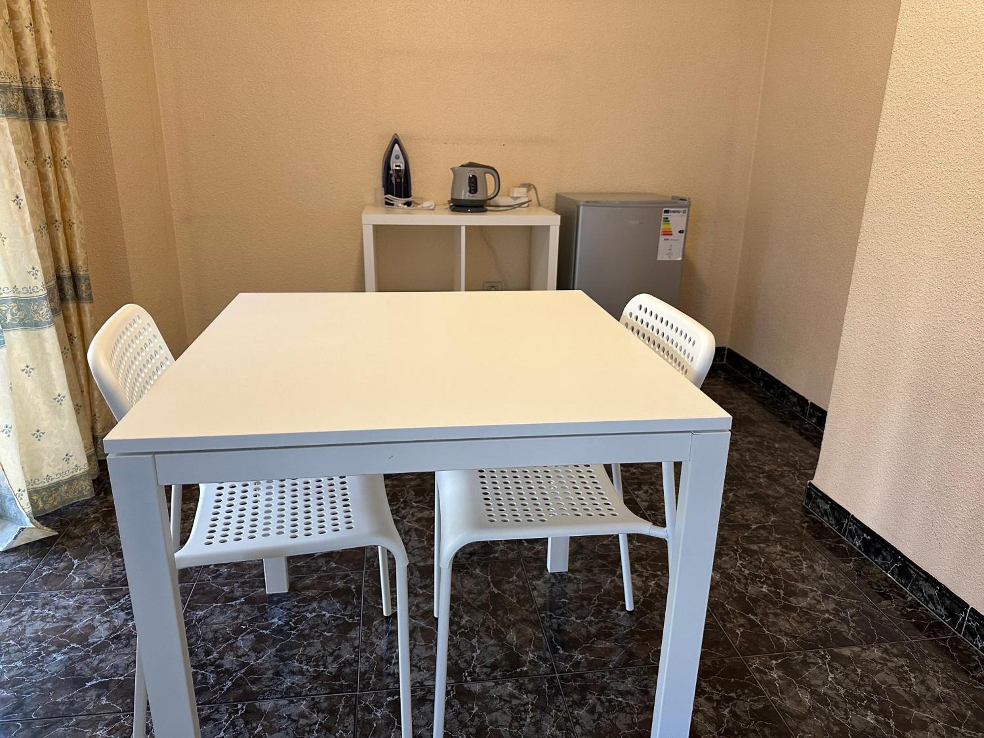 Almeria Centro Habitacion Privada En Apartamento Compartido Екстер'єр фото